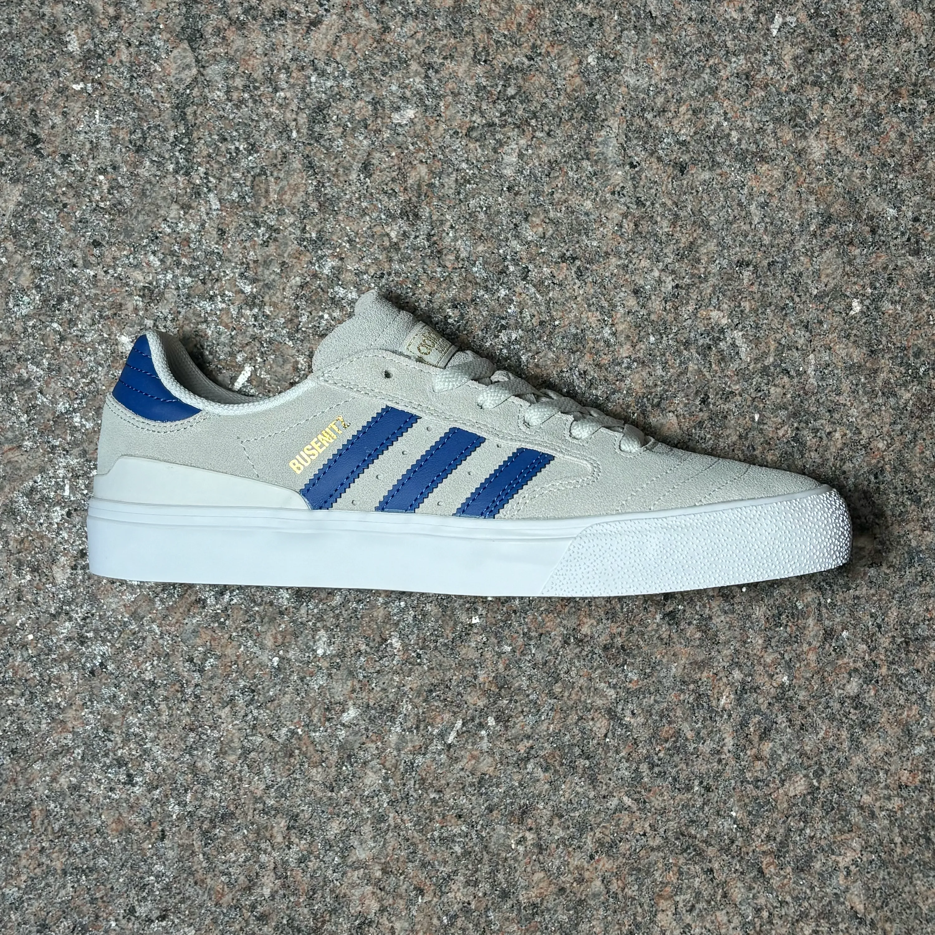 BUSENITZ VULC II - CRYSTAL WHITE/ROYAL BLUE