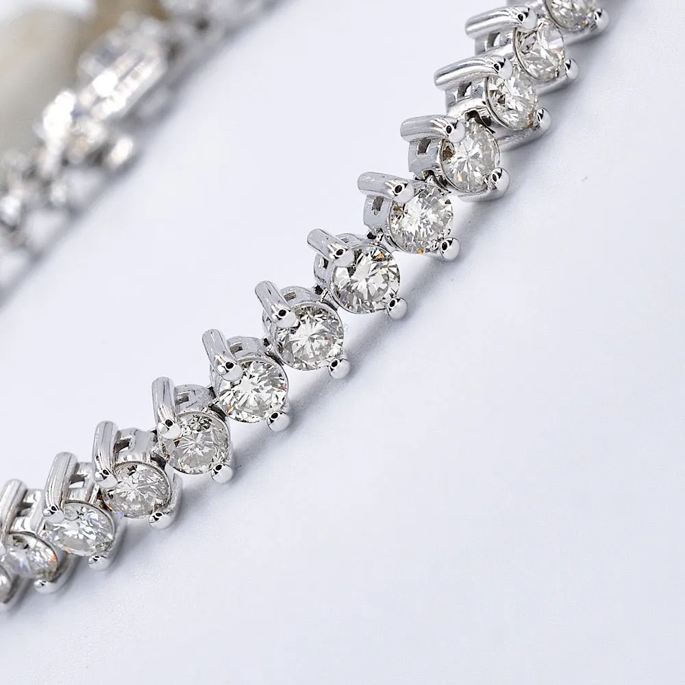 Chic 8.00 CT Round Cut Diamond Tennis Bracelet in 14KT White Gold - Bracelet