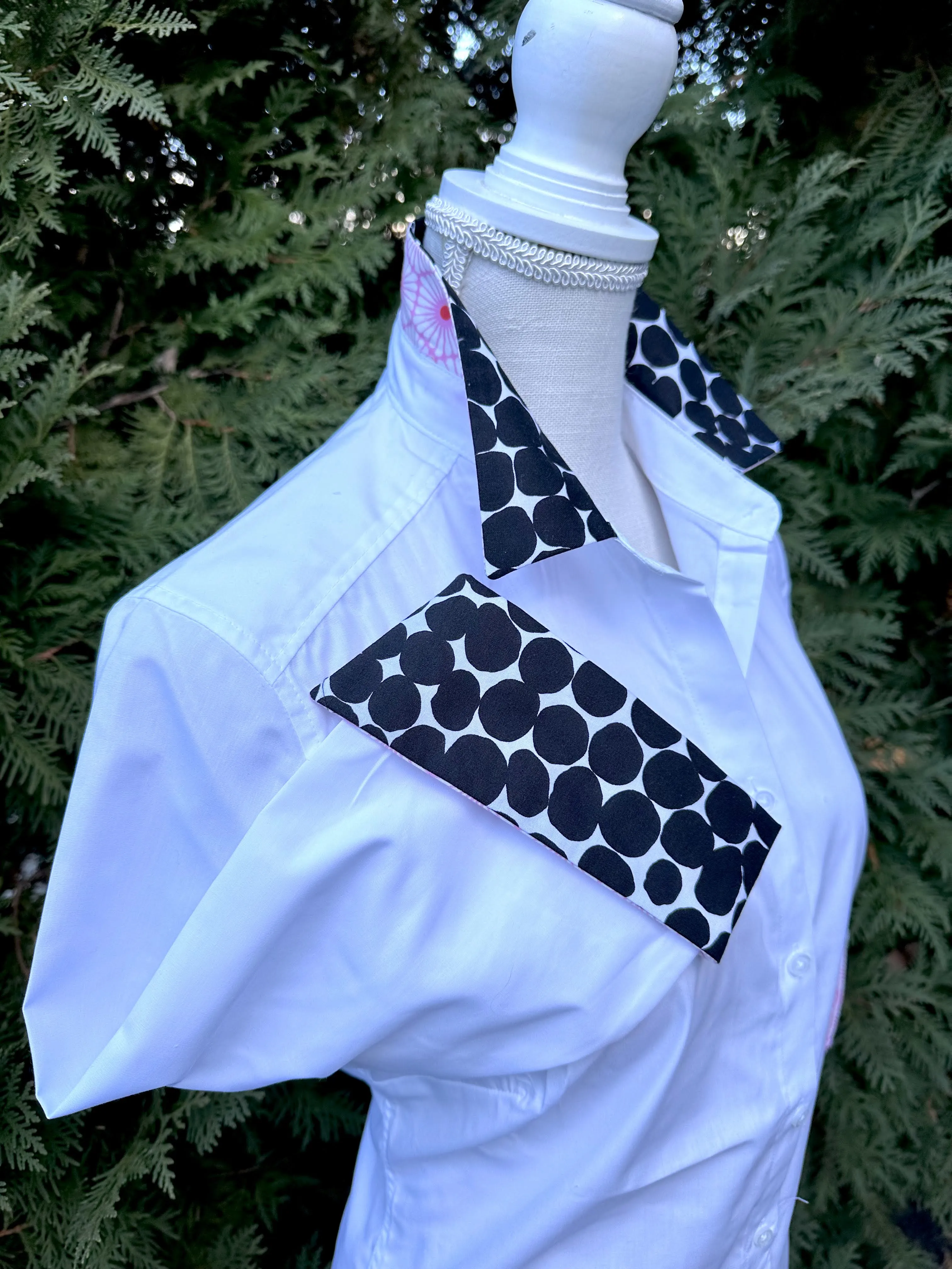 Elizabeth 3/4 Sleeve Shirt w Black Dots & Pink Geo (3409)