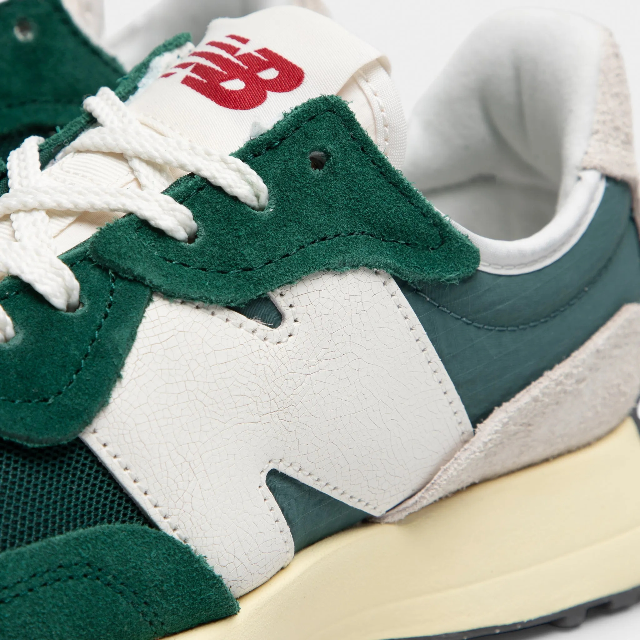 New Balance 327 Marsh Green / New Spruce