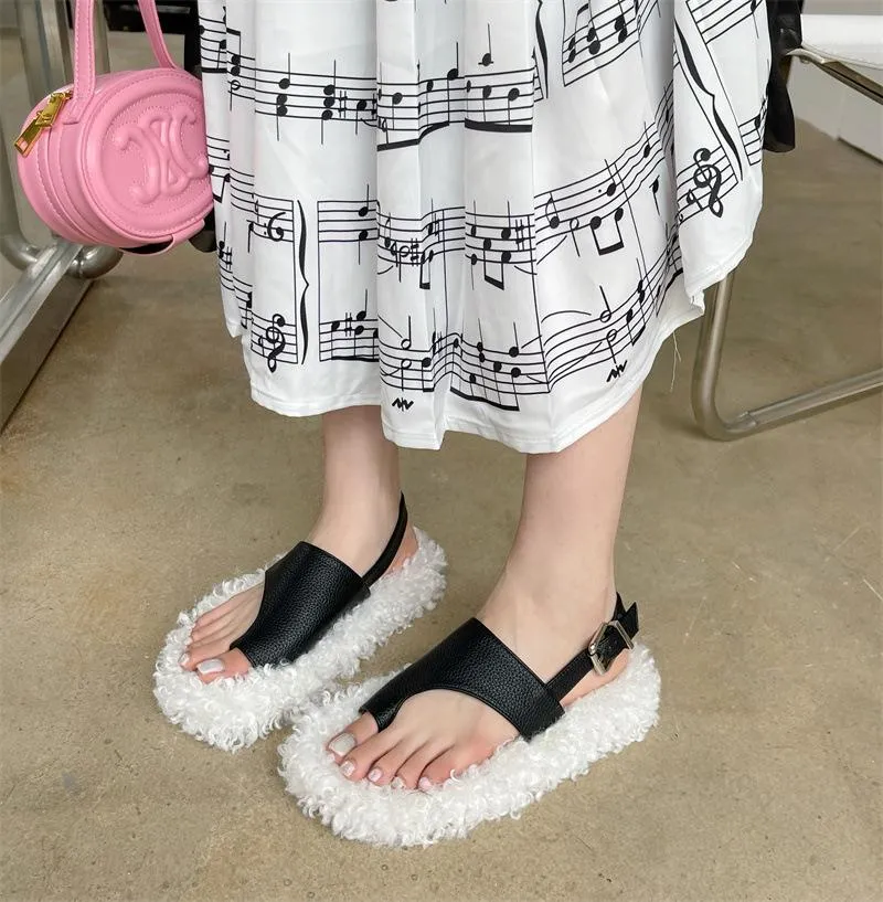 NewThick Bottom Fashionable Clip Toe Sandals