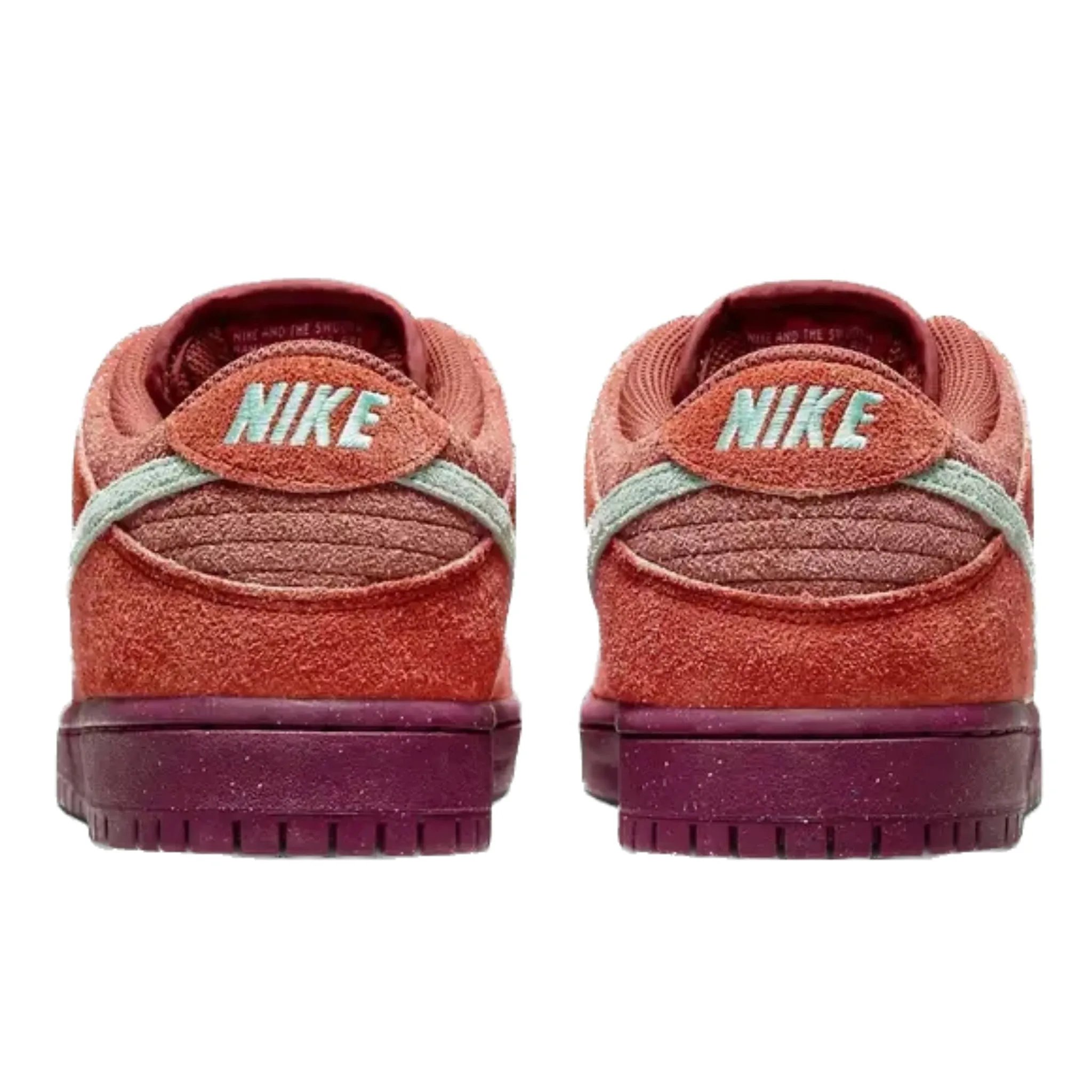 Nike SB Dunk Low Mystic Red Rosewood Emerald Rise Rugged Orange