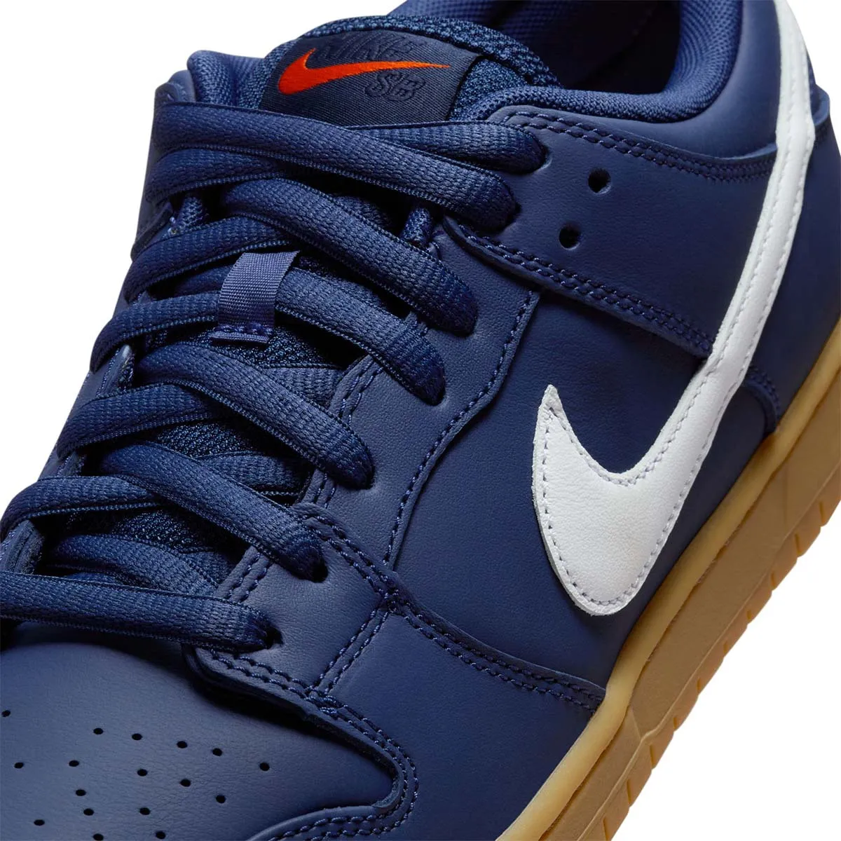 Nike SB - Dunk Low Pro Shoes Navy/Gum