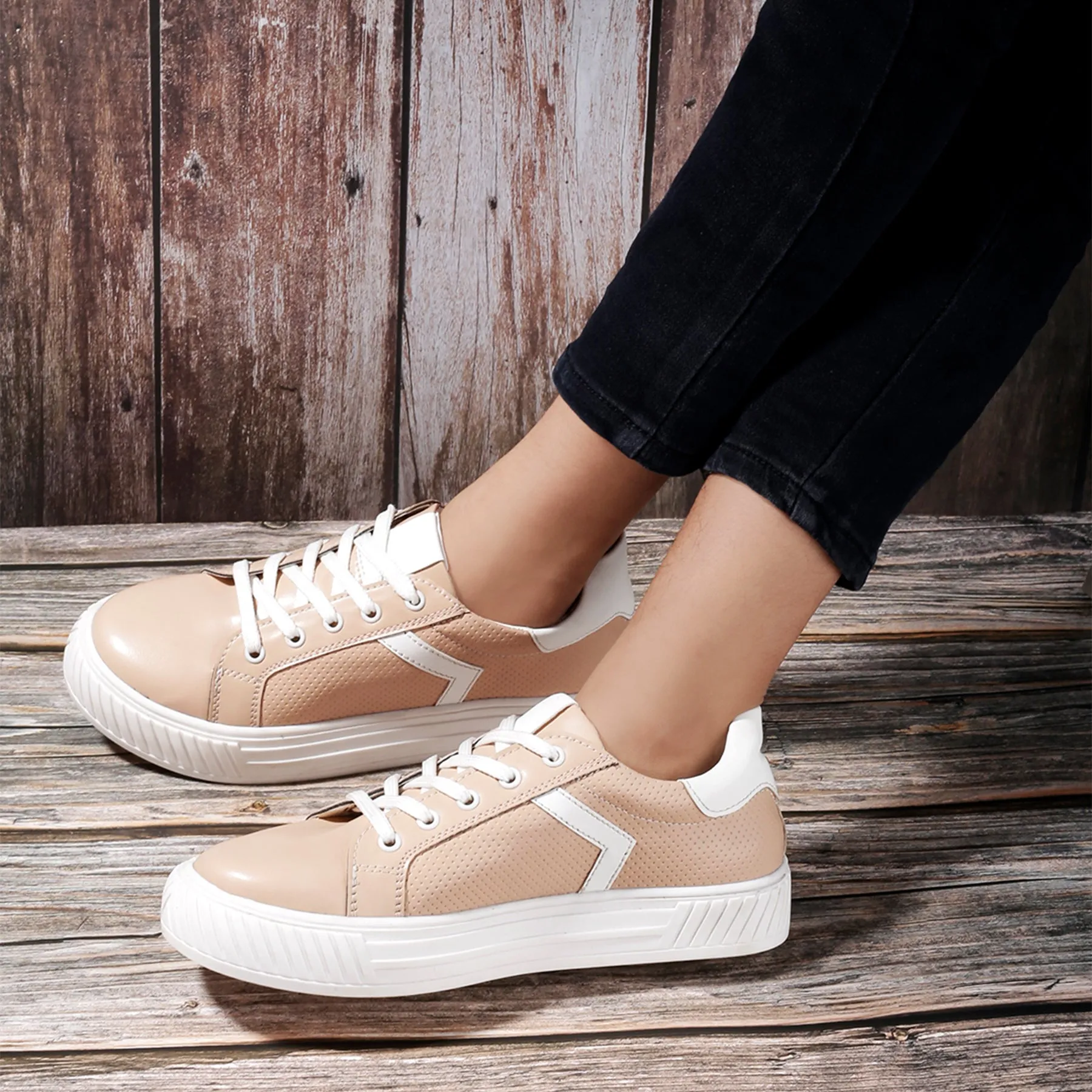 Trendy Women's New Casual Sneaker Lace up Shoes