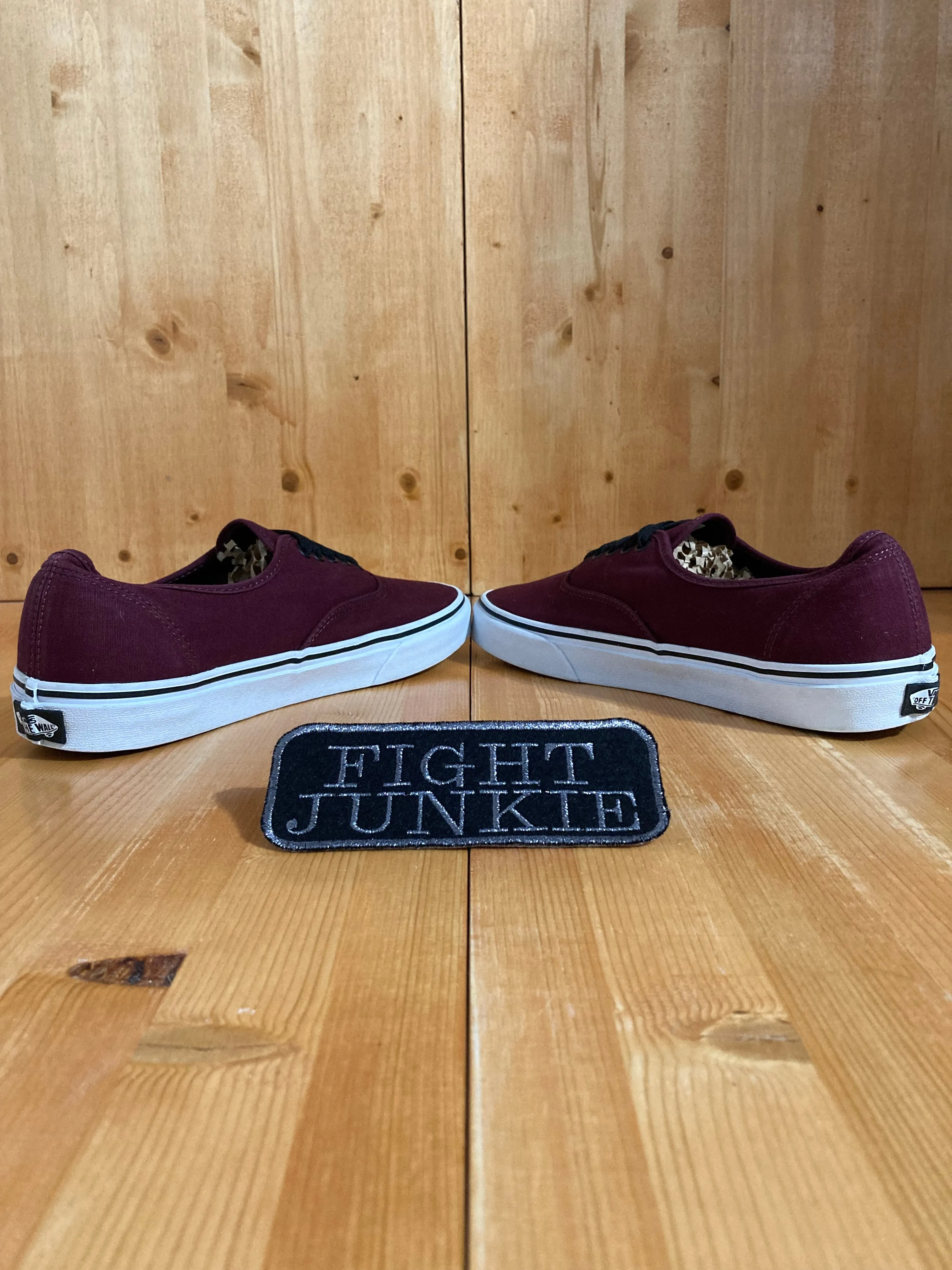 VANS LOW TOP SKATEBOARDING Men's Size 10 Shoes Sneakers Burgundy 500200