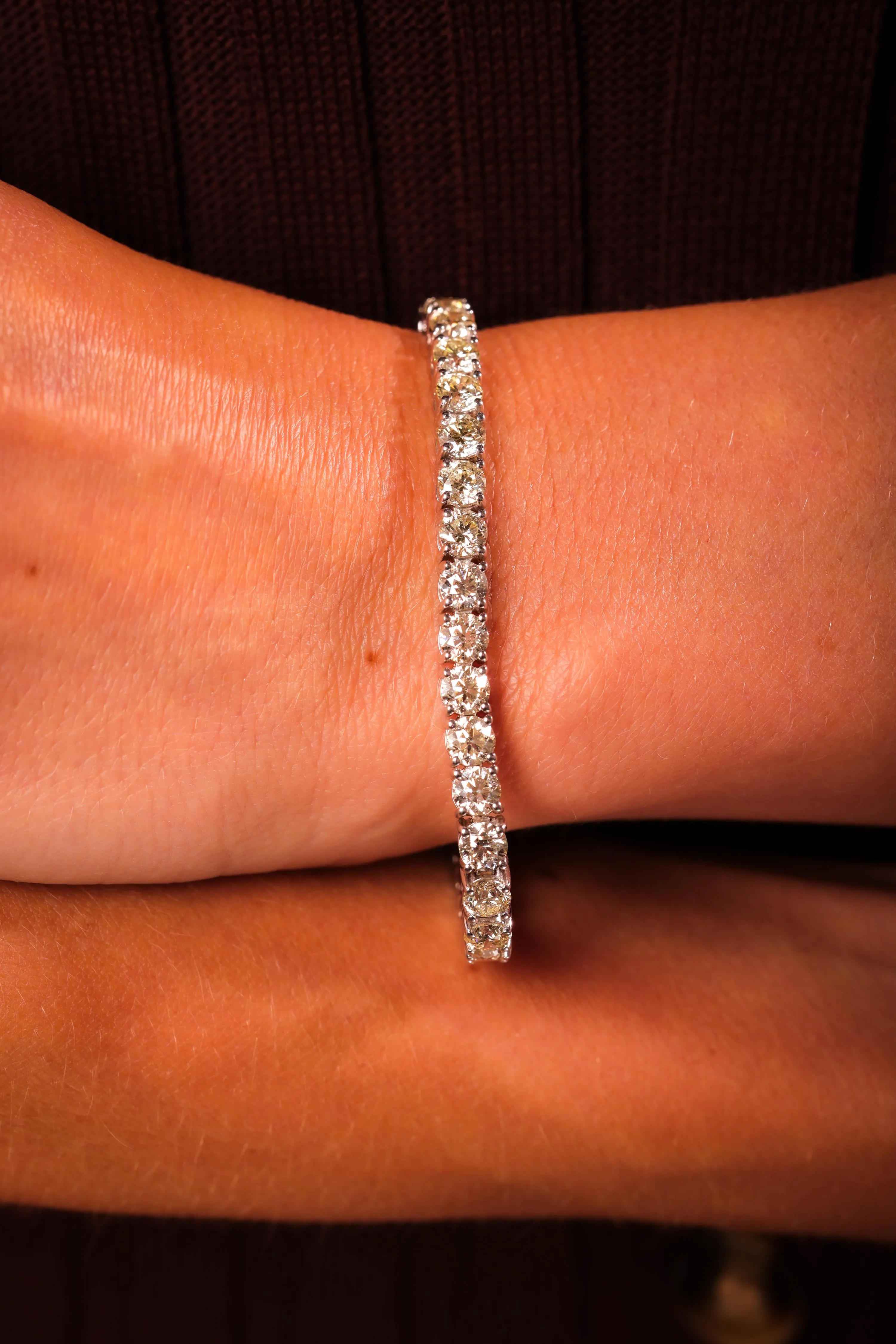 Vintage 12.95 Carat Round Brilliant Cut Diamond 14K White Gold Tennis Bracelet